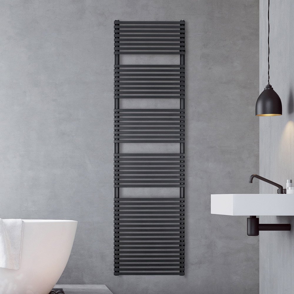 Calentador de toallas eléctrico de acero con acabado negro azabache Made in  Italy