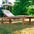 Chaise longue de exterior plegable moderna de madera de teca