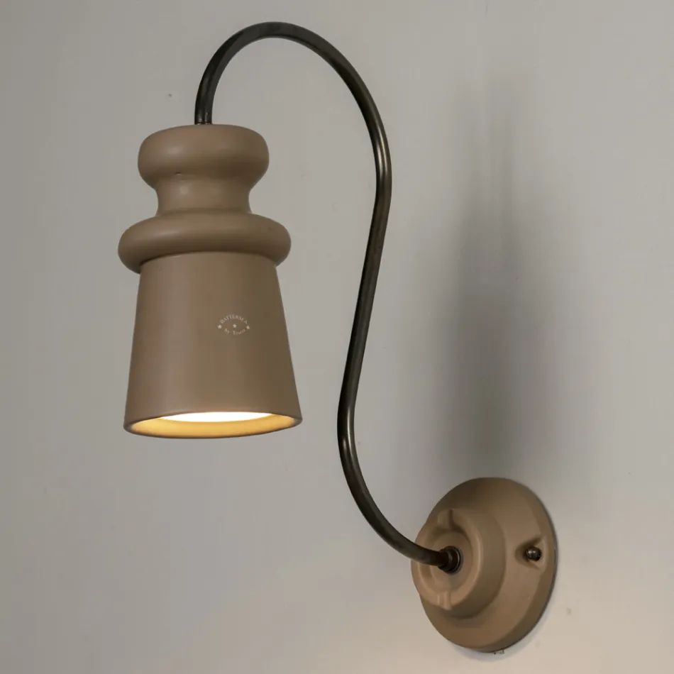 Lámpara de pared de exterior hecha a mano de mayólica Made in Italy - Toscot Battersea Viadurini