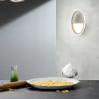 Lámpara de pared LED con estructura de metal blanco o dorado - Raissa Viadurini