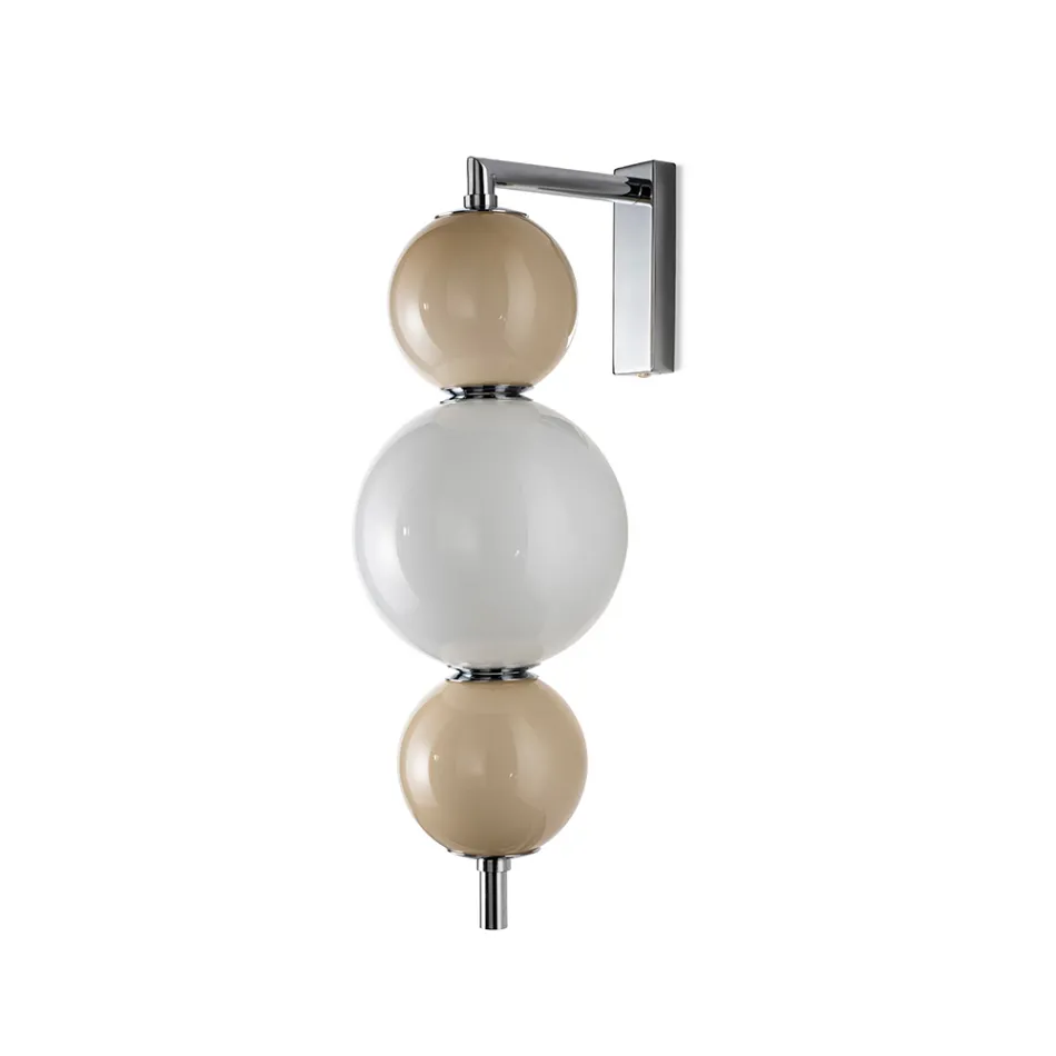 Aplique de pared grande de tres luces en cristal labrado, fabricado en Italia - Lumira Viadurini