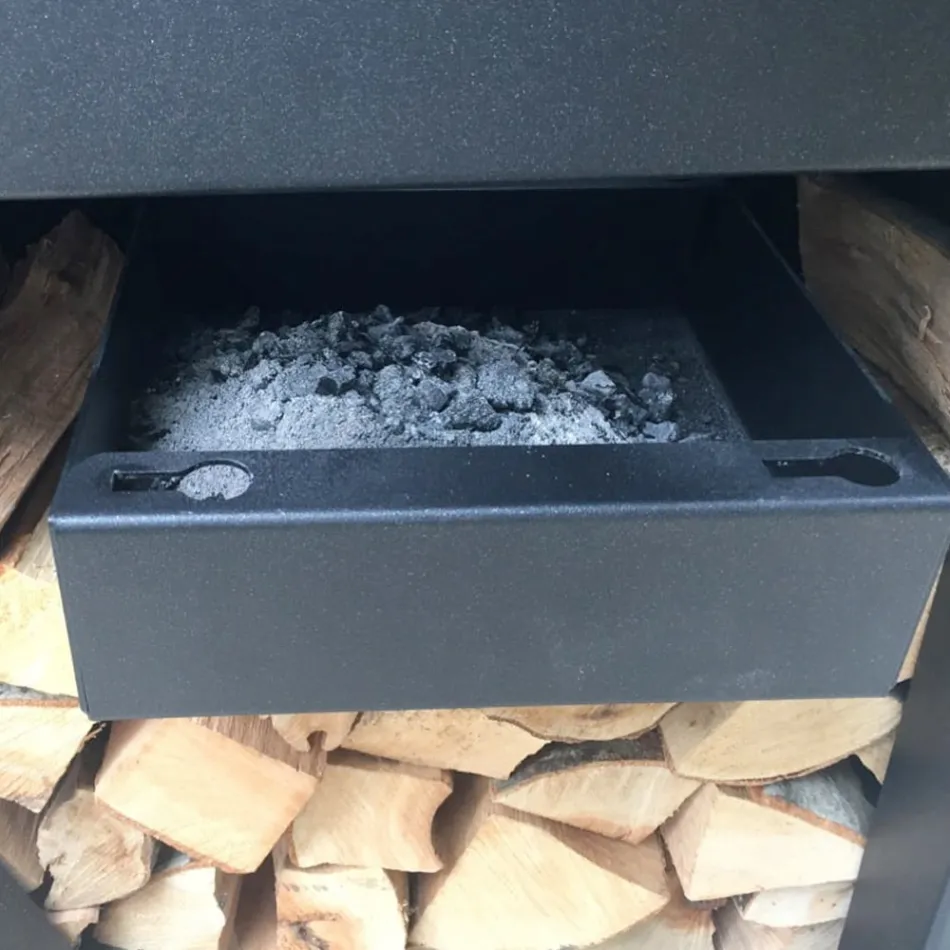 Con placa de cocción y compartimento porta madera - Giorgione Viadurini