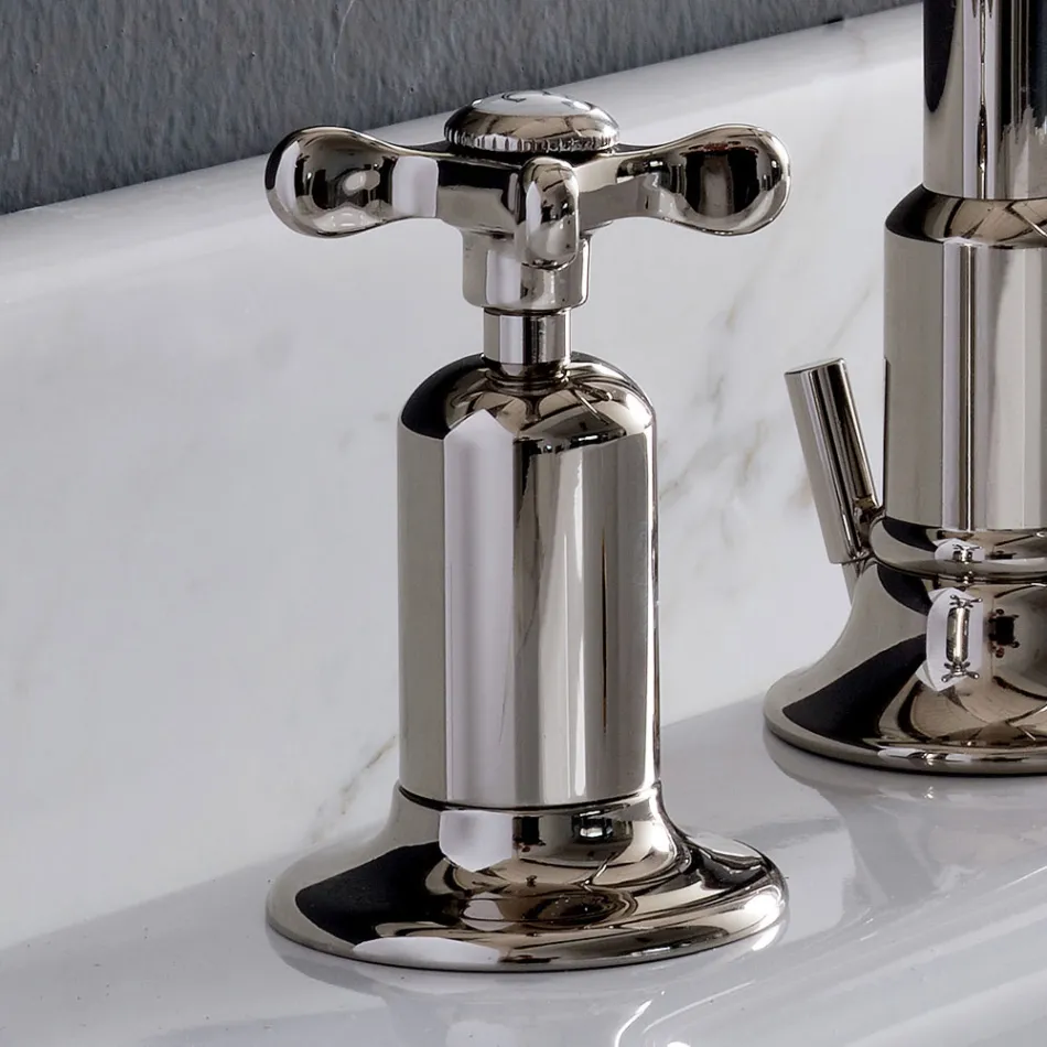 Mezclador de lavabo de 3 orificios con caño alto en acabado níquel Made in Italy - Rojo Viadurini