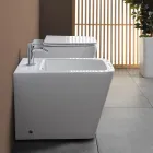 Bidé monomando de pie en cerámica blanca con un elegante diseño moderno - Giunco Viadurini