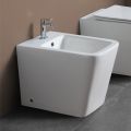 Bidé monomando de pie en cerámica blanca con un elegante diseño moderno - Giunco