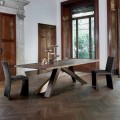 Bonaldo Big Table mesa de madera maciza con bordes naturales fabricados en Italia