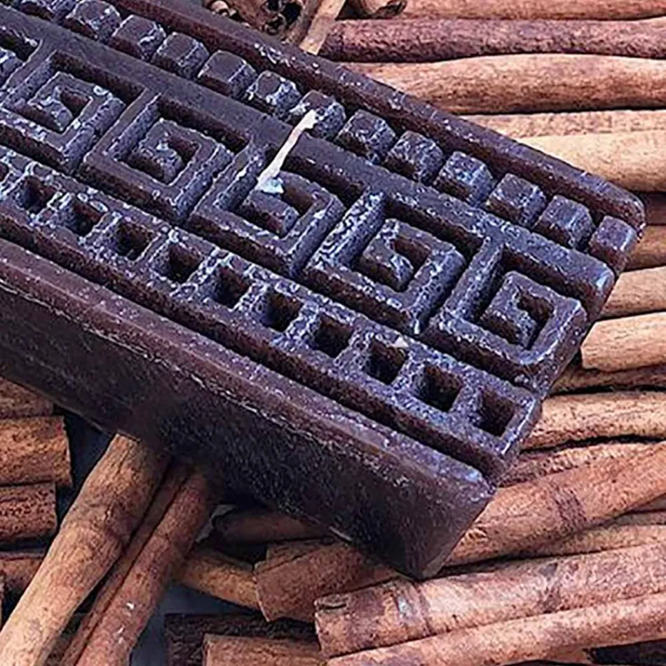 Vela perfumada de canela rectangular artesanal Made in Italy - Alissa Viadurini