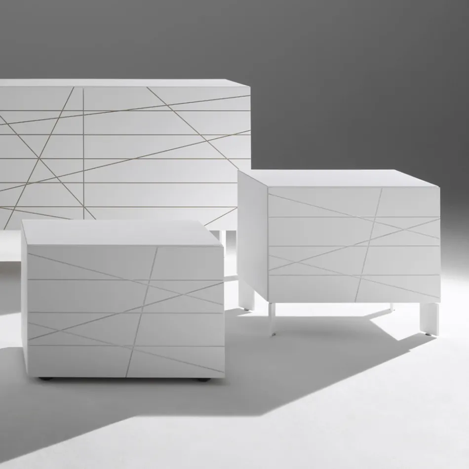 Mesita de noche con 1 cajón en aglomerado de madera pintada - Leone Viadurini