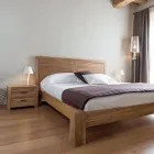 Mesita de noche de teca maciza con dos cajones - Vovinam Viadurini