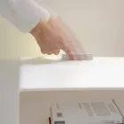 Mesita de noche transparente con luz táctil iluminada LED Adelia Viadurini