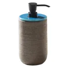 Composición de muebles de baño que incluye accesorios con detalles azules - Carolie Viadurini