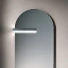 Composición de baño con cajón, lavabo, espejo, mueble de pared y estantería - Elios Viadurini