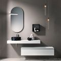 Composición de baño con cajón, lavabo, espejo, mueble de pared y estantería - Elios