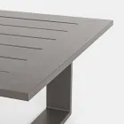 Composición de sala de estar al aire libre en aluminio con cojines de tela - Yoshi Viadurini