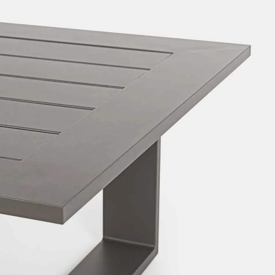 Composición de sala de estar al aire libre en aluminio con cojines de tela - Yoshi Viadurini