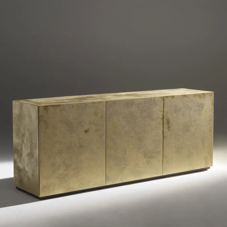 Aparador de 3 puertas con 3 estantes interiores en madera y MDF - Pesci Viadurini