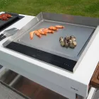 Cocina moderna sobre ruedas para jardín exterior en madera y acero - Calliope Viadurini