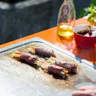 Cocina moderna sobre ruedas para jardín exterior en madera y acero - Calliope Viadurini