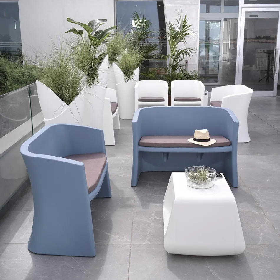 Sofá de jardín de 2 plazas en polietileno coloreado Made in Italy - Gomez Viadurini