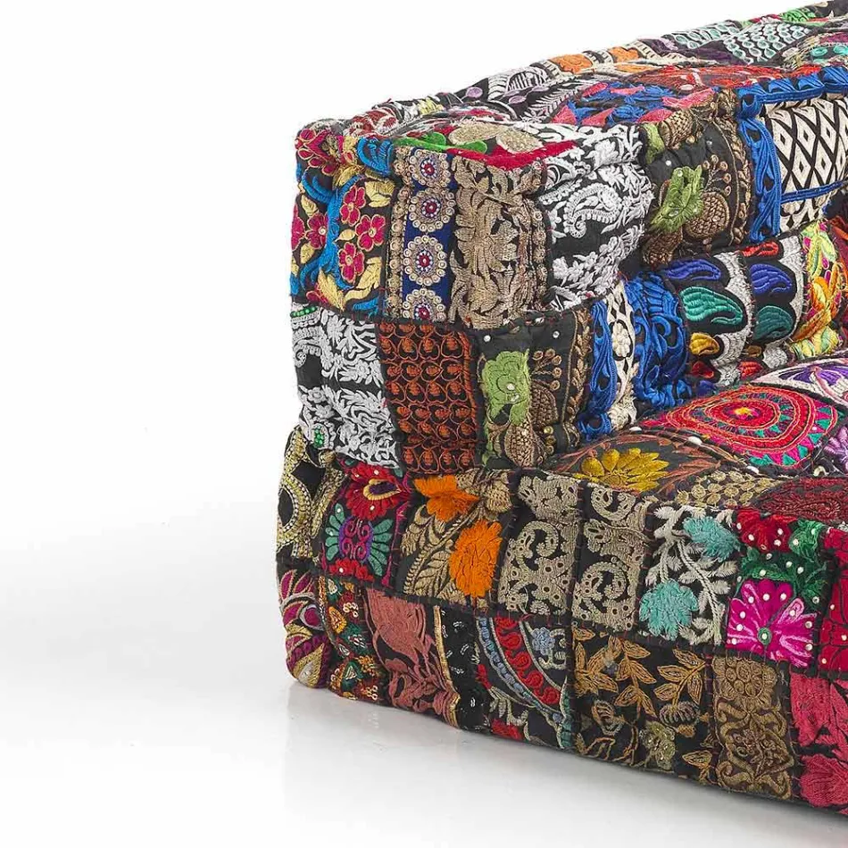 Sofá étnico acolchado de dos plazas en tela patchwork y madera - Fibra Viadurini