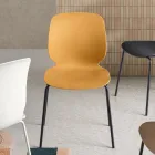 Dos sillas de polipropileno y metal pintado en varios colores - Dorica Viadurini