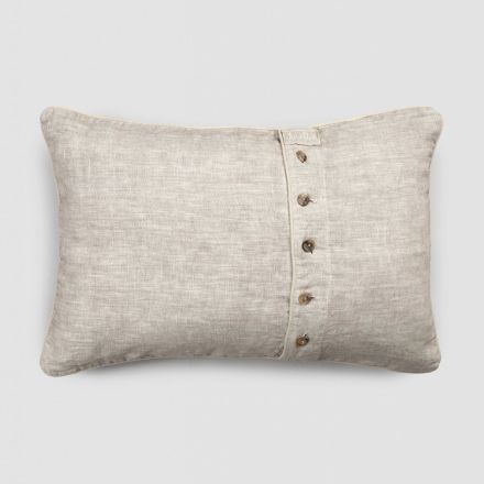Funda de almohada de lino grueso con decoración de botones Agoya y ribetes - Mediterráneo Viadurini