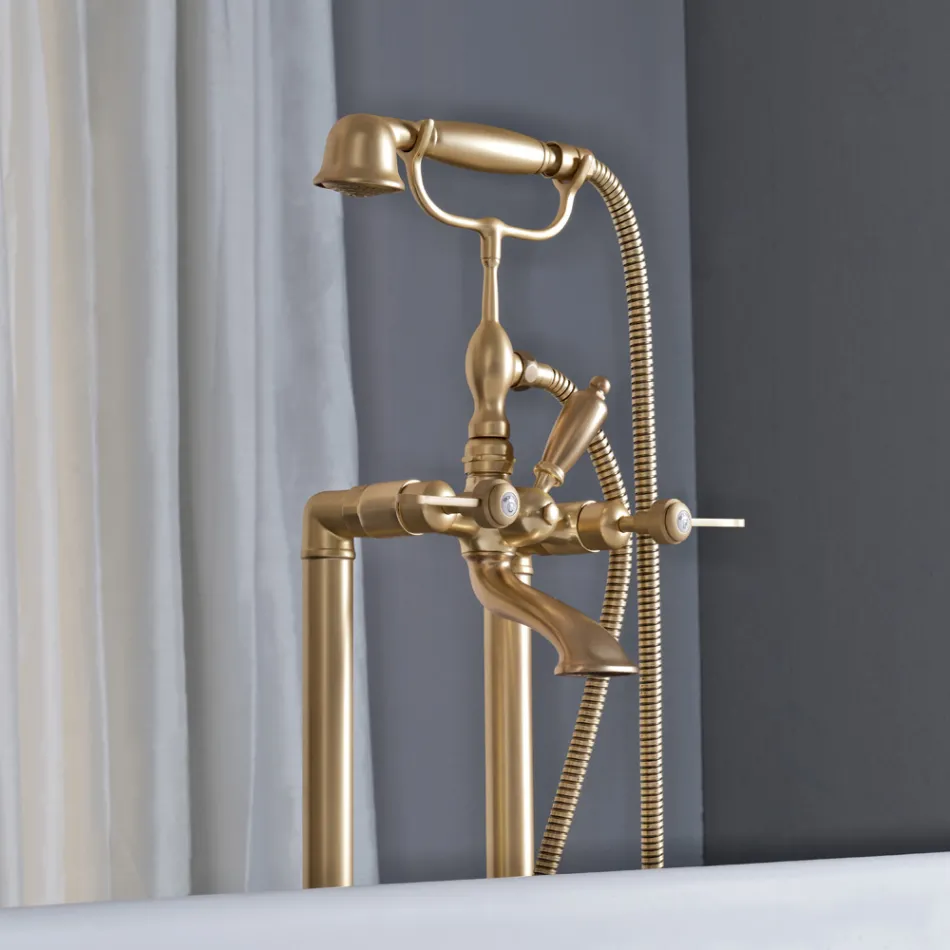 Bañera de pie con teleducha y flexo Made in Italy - Milano Viadurini