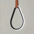 Lámpara de Suspensión con Formas Geométricas y Detalle en Imitación de Piel - Ciprés Viadurini