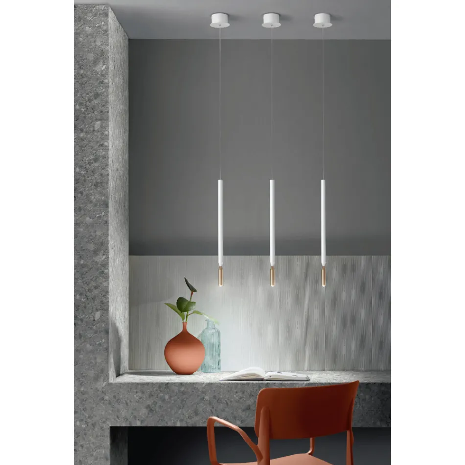 Lámpara de suspensión moderna con luz LED en metal pintado - Alerce Viadurini