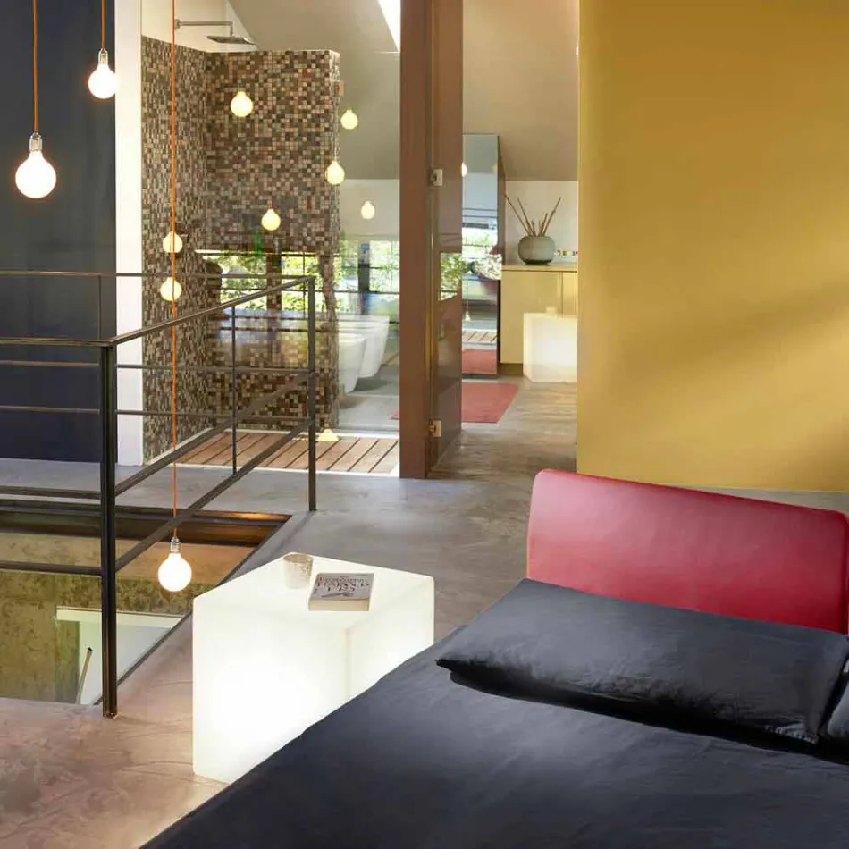 Lámpara de exterior Bright Slide Cube diseñada en Italia. Viadurini