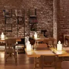 Lámpara de mesa LED blanca con diseño de vela luminosa de Slide - Flame Viadurini