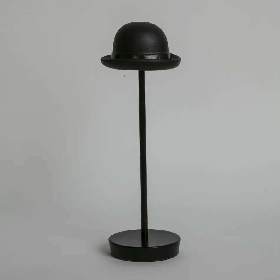 Lámpara de mesa recargable e inclinable de Magnet - Bombetta Viadurini