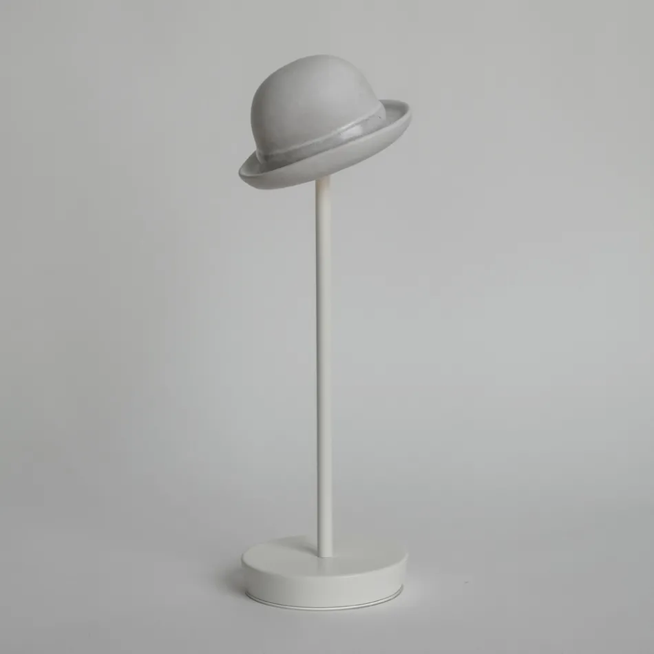 Lámpara de mesa recargable e inclinable de Magnet - Bombetta Viadurini