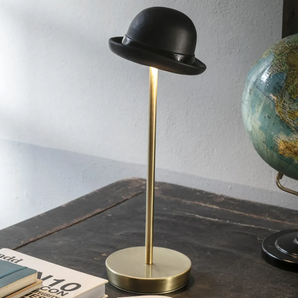 Lámpara de mesa recargable e inclinable de Magnet - Bombetta Viadurini