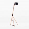 Lámpara de pie de diseño en madera de haya y metal lacado - Avetta