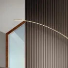 Lámpara de Pie en Metal Pintado en Diferentes Colores y LED Regulable - Arce Viadurini