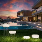 Lámpara de pie de exterior Disco en polietileno blanco, fabricada en Italia. Viadurini