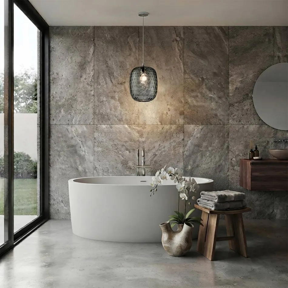 Lámpara colgante de cristal veneciano y metal cromado, fabricada en Italia - Calima Viadurini