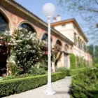 Farola de 172 cm de altura en acrílico blanco y aluminio fabricada en Italia - Trovabianco Viadurini