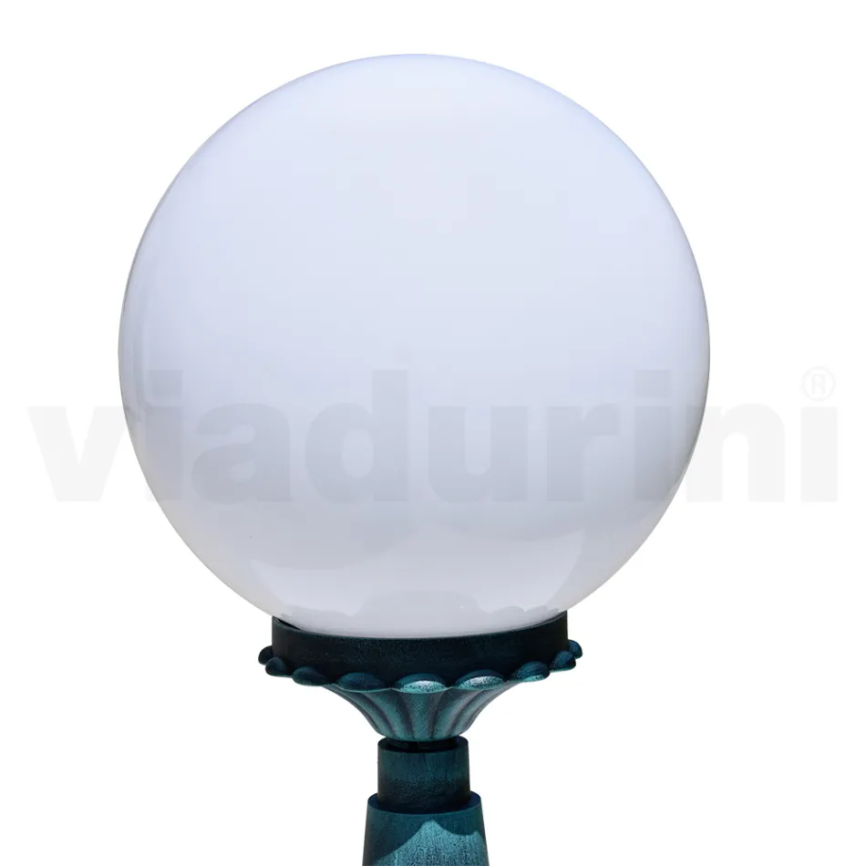 Farola de 47 cm de altura en acrílico negro y aluminio fabricada en Italia - Trovanero Viadurini