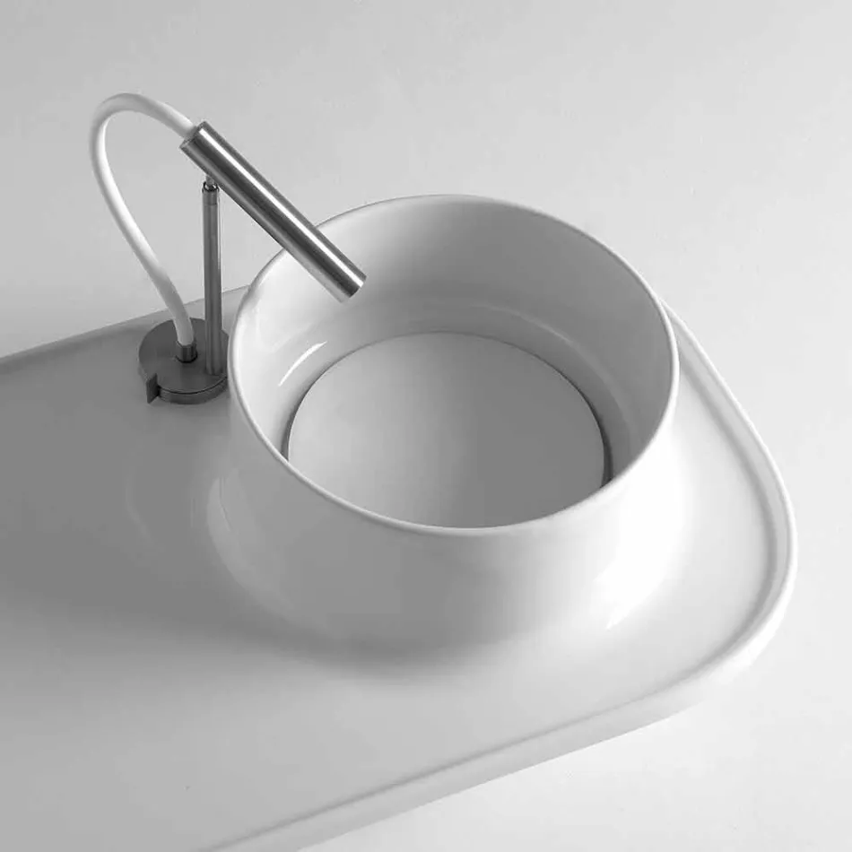 Lavabo de cerámica con un diseño moderno Marta Viadurini