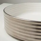 Lavabo sobre encimera de gres porcelánico ondulado fabricado en Italia - Vibrazione Viadurini