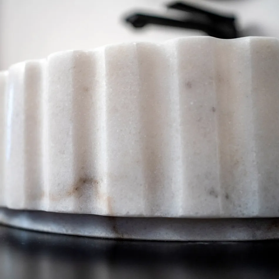 Lavabo sobre encimera ovalado para baño fabricado en mármol blanco - Cunzite Viadurini