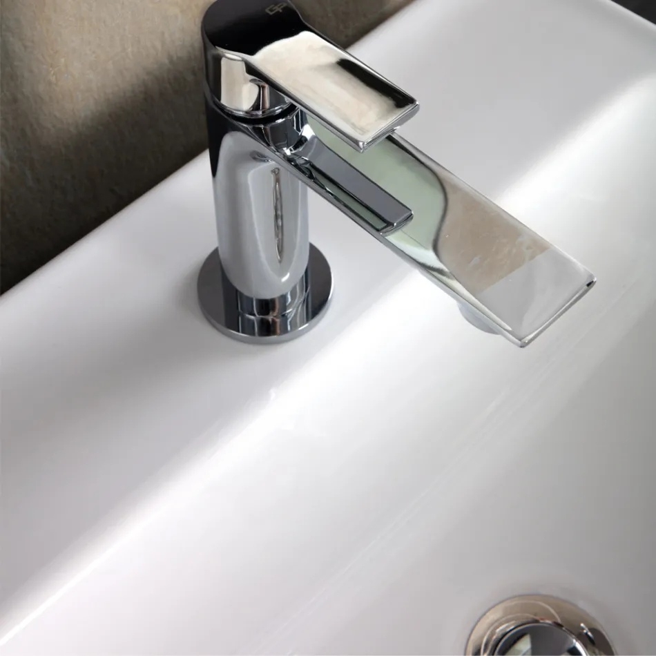 Lavabo de encimera cuadrado Aster en cerámica blanca con orificio para grifo Viadurini