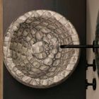 Caiman Lavabo sobre encimera redondo de cerámica realizado en Italia Diseño Elisa Viadurini