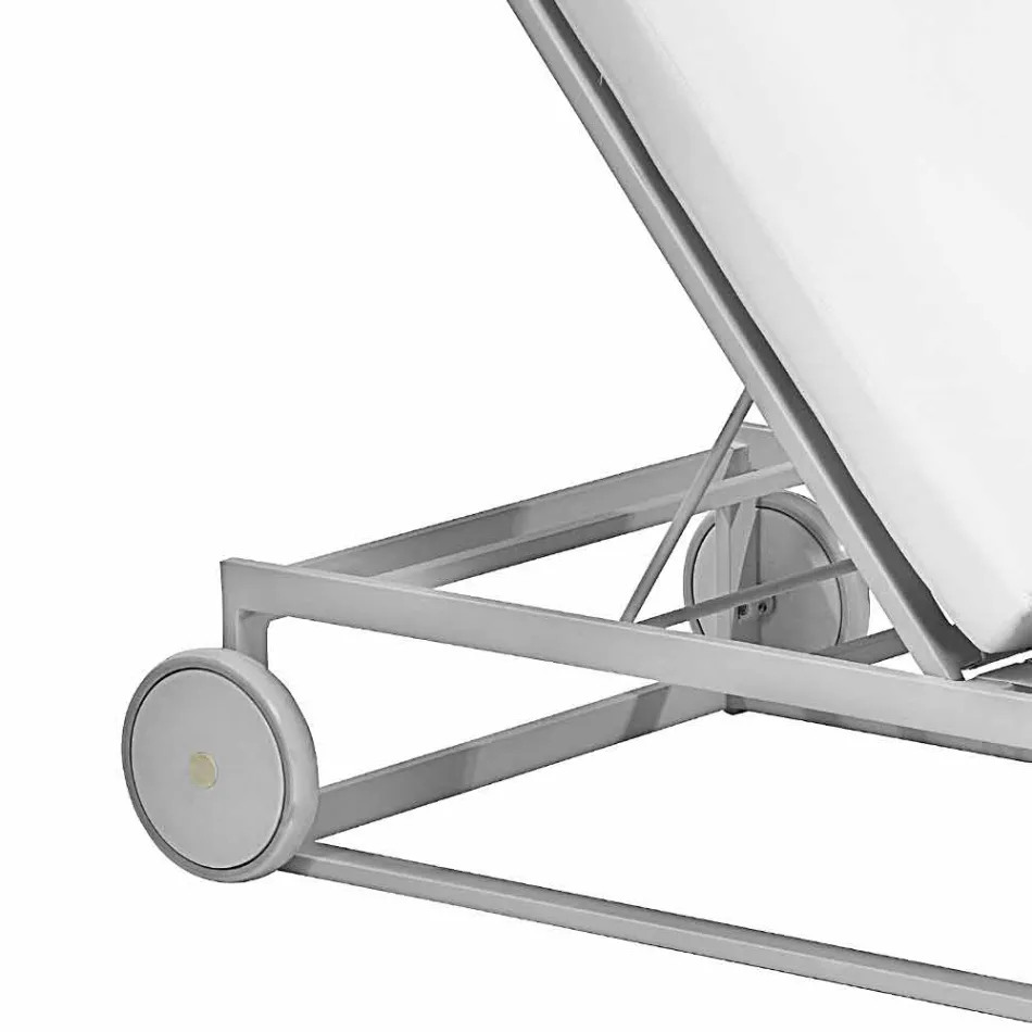 Tumbona de jardín en aluminio, ruedas y respaldo reclinable - Julie Viadurini