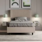 Cama de 140x200 cm con cabecero decorado con líneas verticales, Made in Italy - Pattini Viadurini