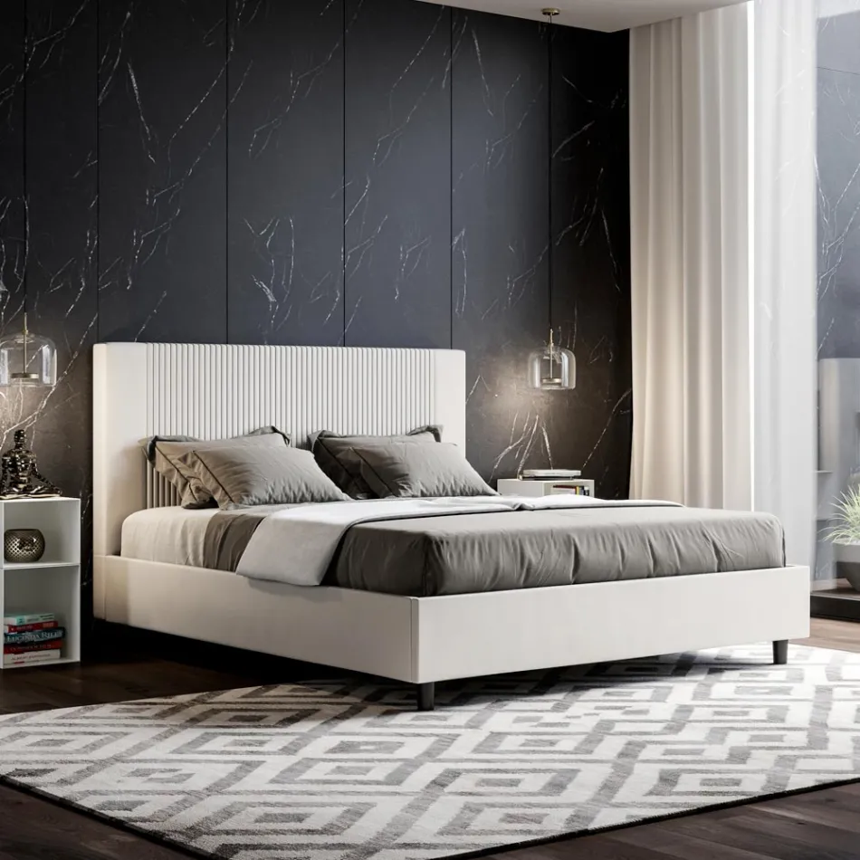 Cama de 160x200 cm con cabecero decorado con líneas verticales Fabricada en Italia - Pattini Viadurini