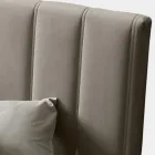 Cama de Matrimonio 160x190 con Acolchado con Bandas Verticales Anchas - Magan Viadurini