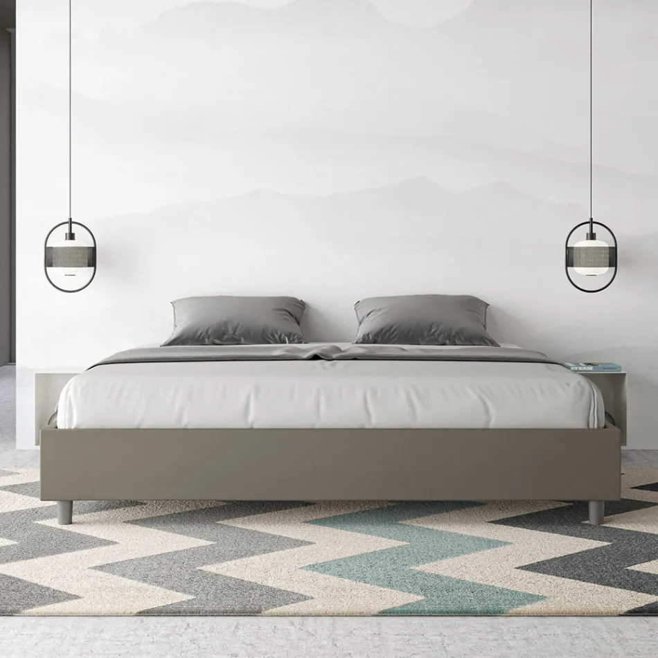 Cama doble de 180x200 cm tapizada en piel sintética, fabricada en Italia - Athlete Viadurini